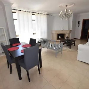 Excellent 2 Bedroom In Center Cascaes