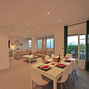 Apartamento Terrazas Plaza Arenal 5 Dormitorios 4 Baños